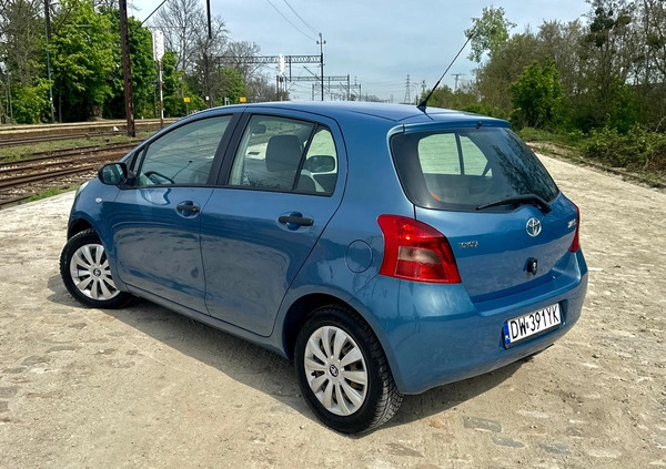 Toyota Yaris cena 18900 przebieg: 105000, rok produkcji 2008 z Wrocław małe 407